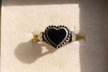 925 Silver Black Onyx Heart Ring - Size 7