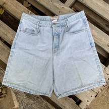 Vintage 90s Guess relaxed fit mom jean shorts 31" WAIST