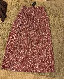 Long Pleated Skirt 