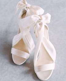 BHLDN Bella Belle Kate Ivory Silk Ribbon Heels Size 7 NEW Anthropologie Wedding