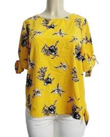 Everleigh Womens Yellow Blouse with Dark Floral Pattern Size Medium