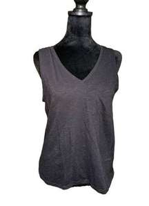 Ana v neck medium tank