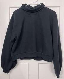 GUC ✨ Abercrombie & Fitch Mock Neck Cropped Sweatshirt✨