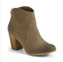 BP Trott Ankle Bootie in Chocolate Leather Women’s Size 6 New