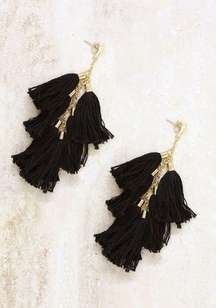 NWT Ettika daydreamer tassel 18k gold plated earrings in black fabric