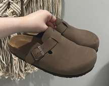 Birkenstock Clogs Knock-Offs