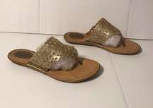 Born Concept slide on Thong sandals women size 9 M
