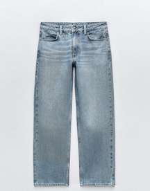 Mid rise Cropped Straight Leg Jeans