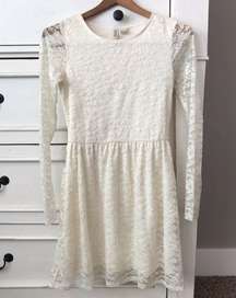 COPY - H&M DIVIDED Off White Lace Dress. Size XSmall