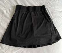 Lululemon Tennis Skirt- Black with zipper and pleats