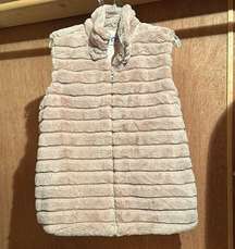 Katydid cream colored faux fur vest. Size Large