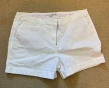 Boden 4” white chino shorts 