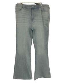 Elizabeth and James Women's Light Wash High Rise Flare Denim Jeans Size 18