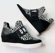 DKNY Sneakers