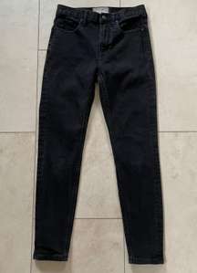 Women’s 25 Ankle High Rise Black Skinny Denim Jeans.