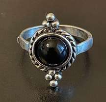 Vintage onyx stone silver plated ring size 7.5