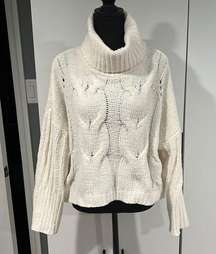 Moon & Madison cozy collection turtle neck sweater . Size S