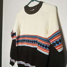 Vintage Jump Ahead White Black Diamond Design Crewneck 80s Sweater Size Small