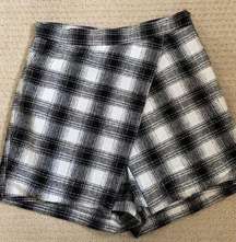 Black and White Plaid Wool Skort