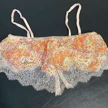 Victoria’s Secret Lace Bralette. Size Medium. Pink Multi NWT