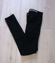 Black Skinny Jeans