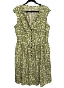 Daisy Patterned Sleeveless Button Front Green Dress