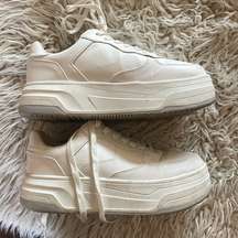 Platform pull&bear sneakers size 8 women 39 euro white