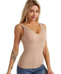 Skinnygirl Women's Scoop Neck Seamless Camisole shaper