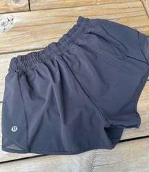 Lululemon Hotty Hot Short II *2.5"