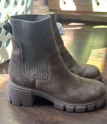 Chelsea Boots