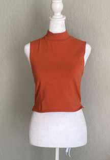 sleeveless top