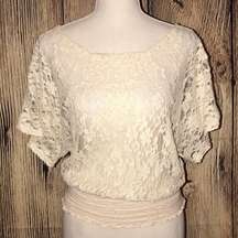 KIRRA CREAM LACE SHORT SLEEVED BLOUSE SMALL