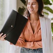 Glass Ladder & Co | Vegan Leather Megan Portfolio Clutch Organizer in Black