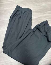 V Cross Joggers