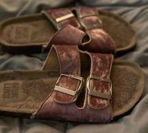 Muk Luks Sandals Size 5