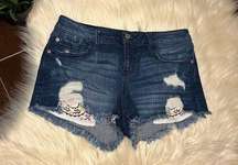 Harper embroidery pocket distressed denim shorts sz 27