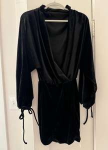 I Black Velvet Dress