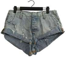 One Teaspoon Bandit Shorts Sz 27 Womens Light Wash Distressed Button Up Cuffed