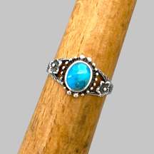 Vintage Style Turquoise Flower Ring - Sz 6