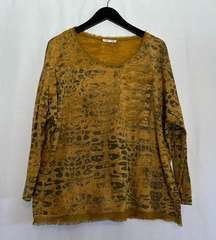 Made In Italy Long Sleeve Snake Print Blouse w/ Raw Edge Hem Mustard Medium