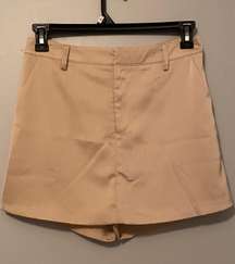 | Beige Belt Loop Flowy Skort with Pockets