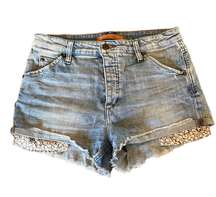 Collectors Edition Star Pocket Cut Off Hi-Rise Denim Shorts Size 27