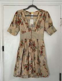 Menta Sunbaze Beige Floral Dress NWT S