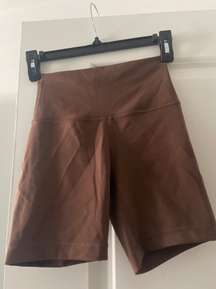 Wunder Train Shorts 6”