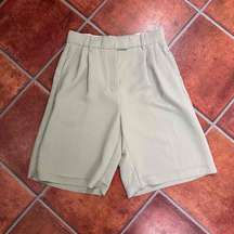 Wilfred Modern Taupe High Waist Zip Closure Bermuda Shorts Size 4