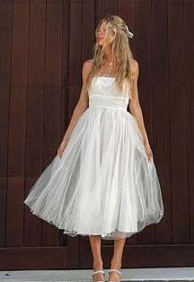 white tulle dress 