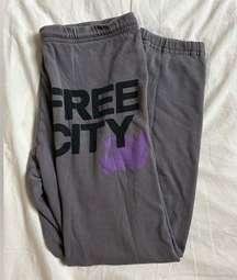 Free city sweatpants