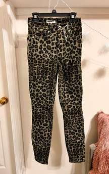 NWOT Good American Good Waist Sage Leopard Cropped Jeans