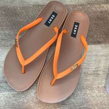 DKNY Madi Orange Flip Flops Size 8 NWOB