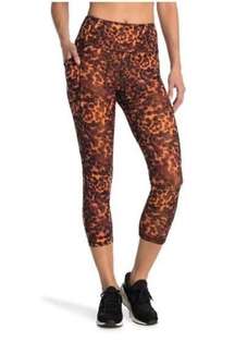 Gottex Studio Engineered Fit Capri Legging, NWT, Size Small, MSRP $72